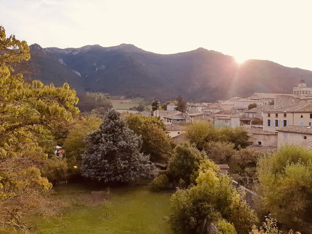 Paysage de la Drôme où je suis allée jeûner.